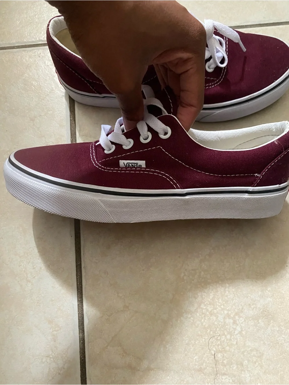 Vans Low-Top Sneakers in Maroon and White